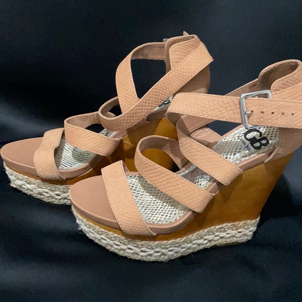 Gianni Bini Platform Wedges